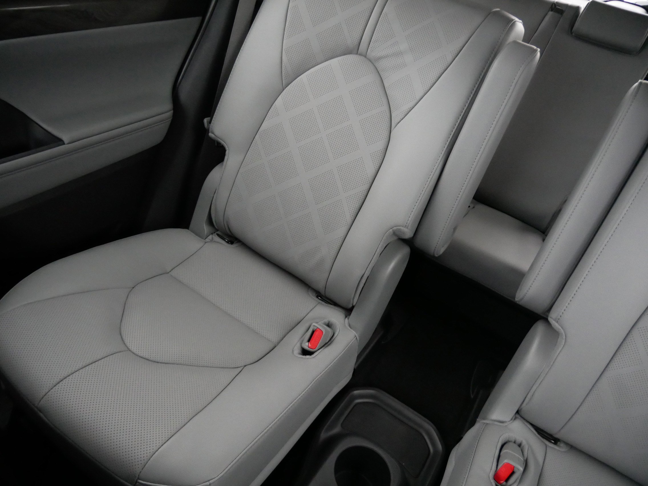 Certified 2026 Toyota Highlander Platinum image 12