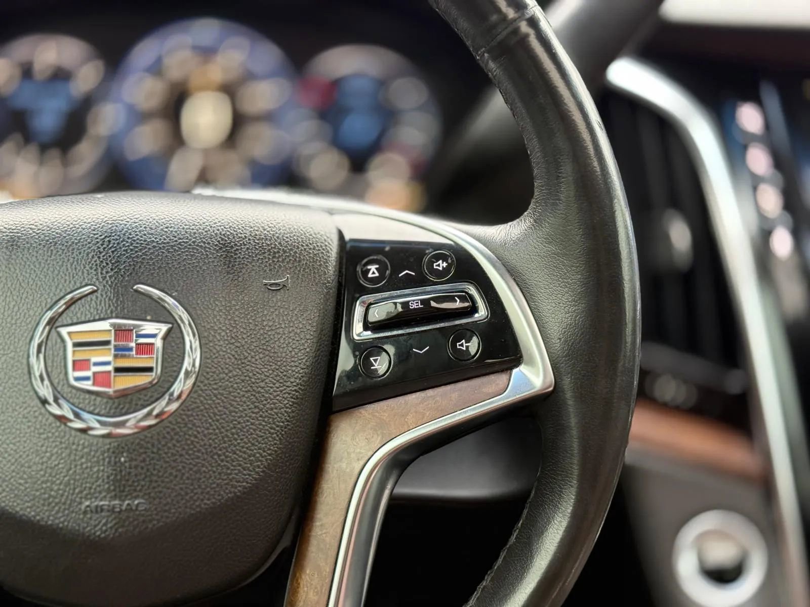 Used 2015 Cadillac Escalade Premium AWD/4WD image 31
