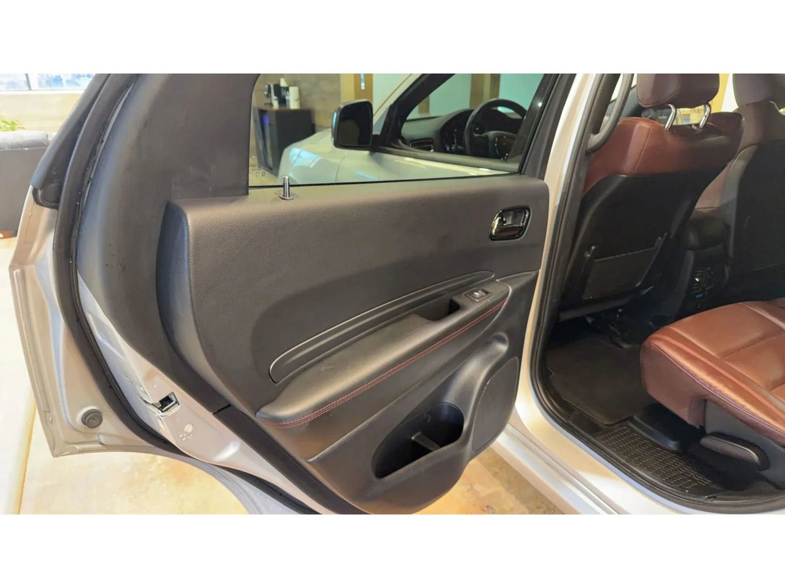 Used 2025 Dodge Durango R/T w/ Blacktop Package image 16