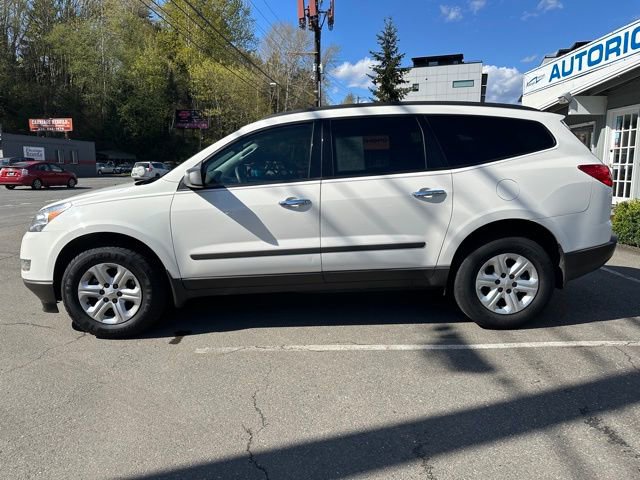 Used 2011 Chevrolet Traverse LS image 8