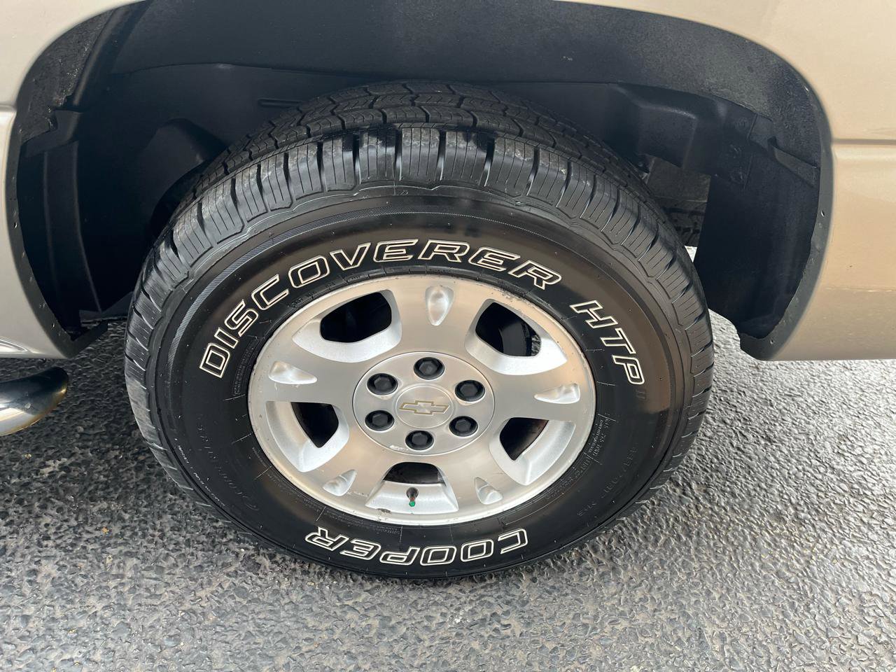 Used 2003 Chevrolet Avalanche 2WD image 16