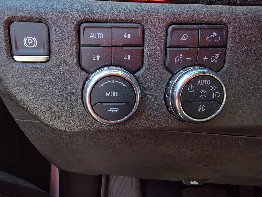 Used 2024 GMC Sierra 2500 SLE w/ SLE Value Package; AWD/4WD image 11