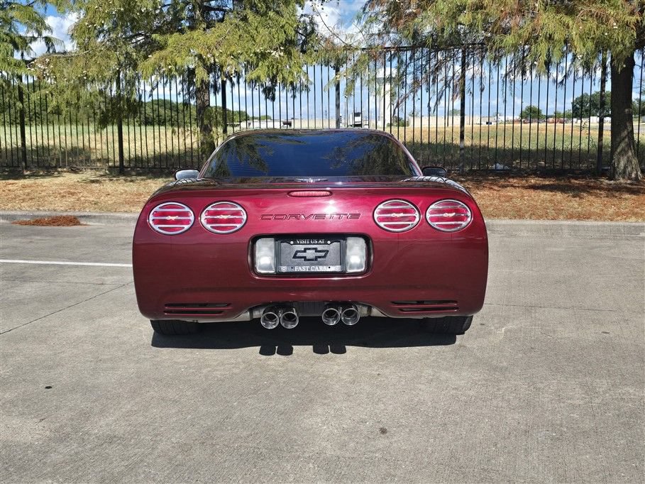 Used 2003 Chevrolet Corvette Coupe w/ Preferred Equipment Group RWD image 7