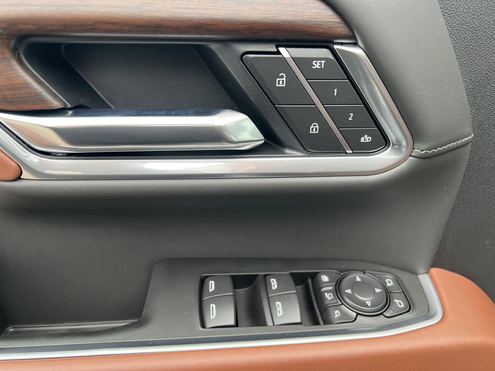 New 2026 GMC Sierra 2500 Denali Ultimate image 17