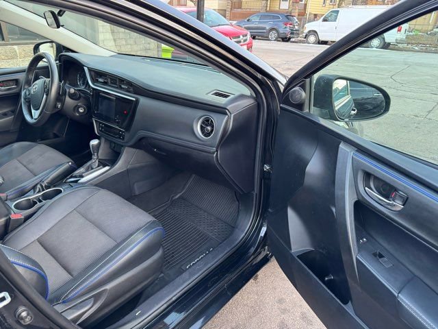 Used 2018 Toyota Corolla SE image 28