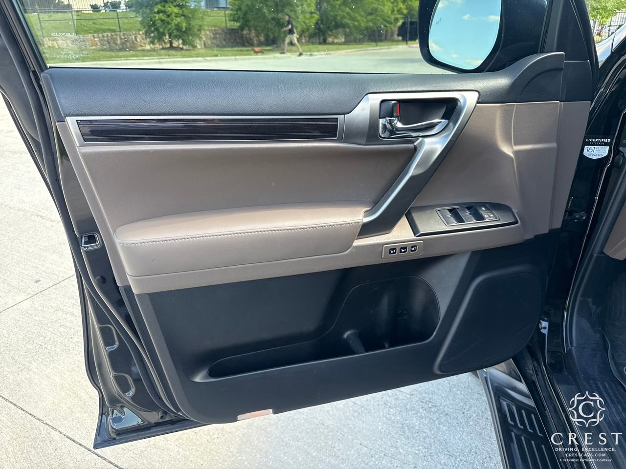 Used 2023 Lexus GX 460 Luxury w/ Sport Design Package image 11