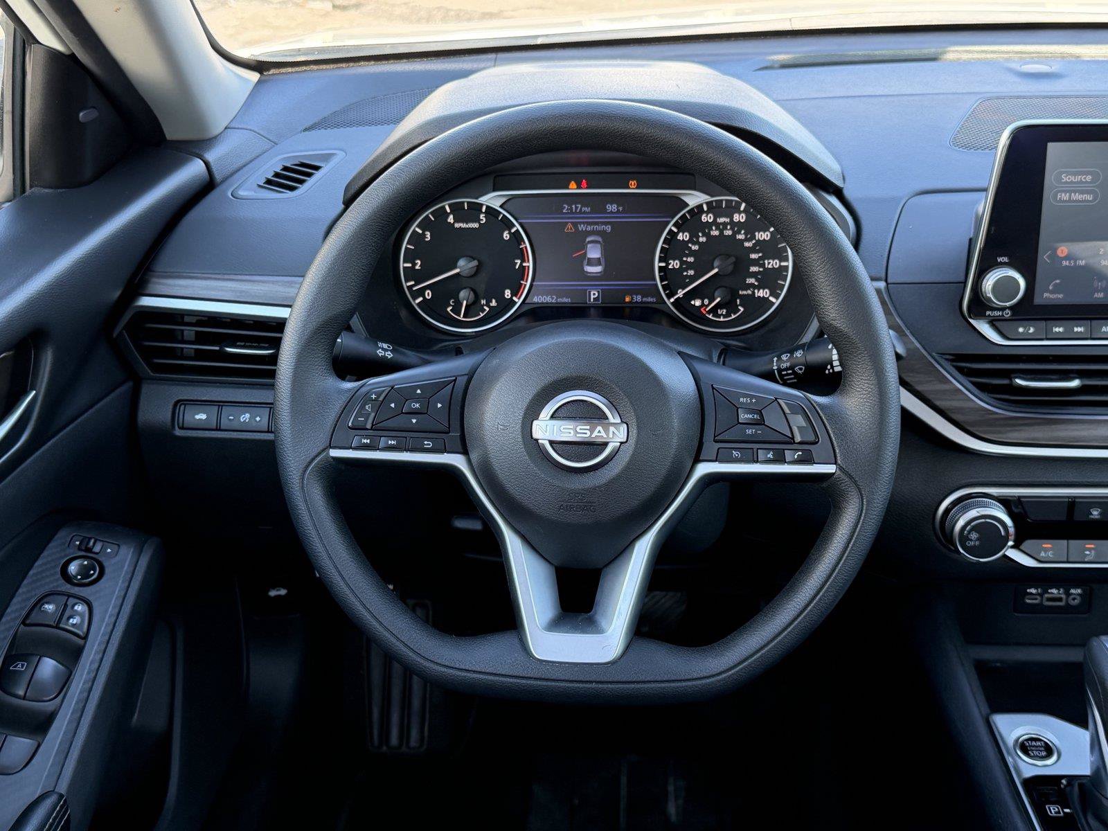 Used 2025 Nissan Altima 2.5 SV FWD image 20