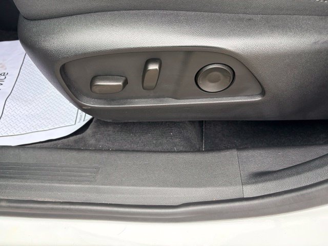 Used 2026 Chevrolet Equinox LT w/ Convenience Package II AWD/4WD image 10