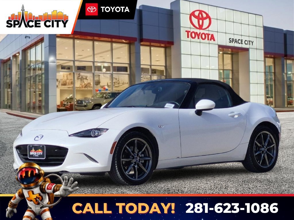 Used 2020 MAZDA MX-5 Miata Grand Touring RWD image 1
