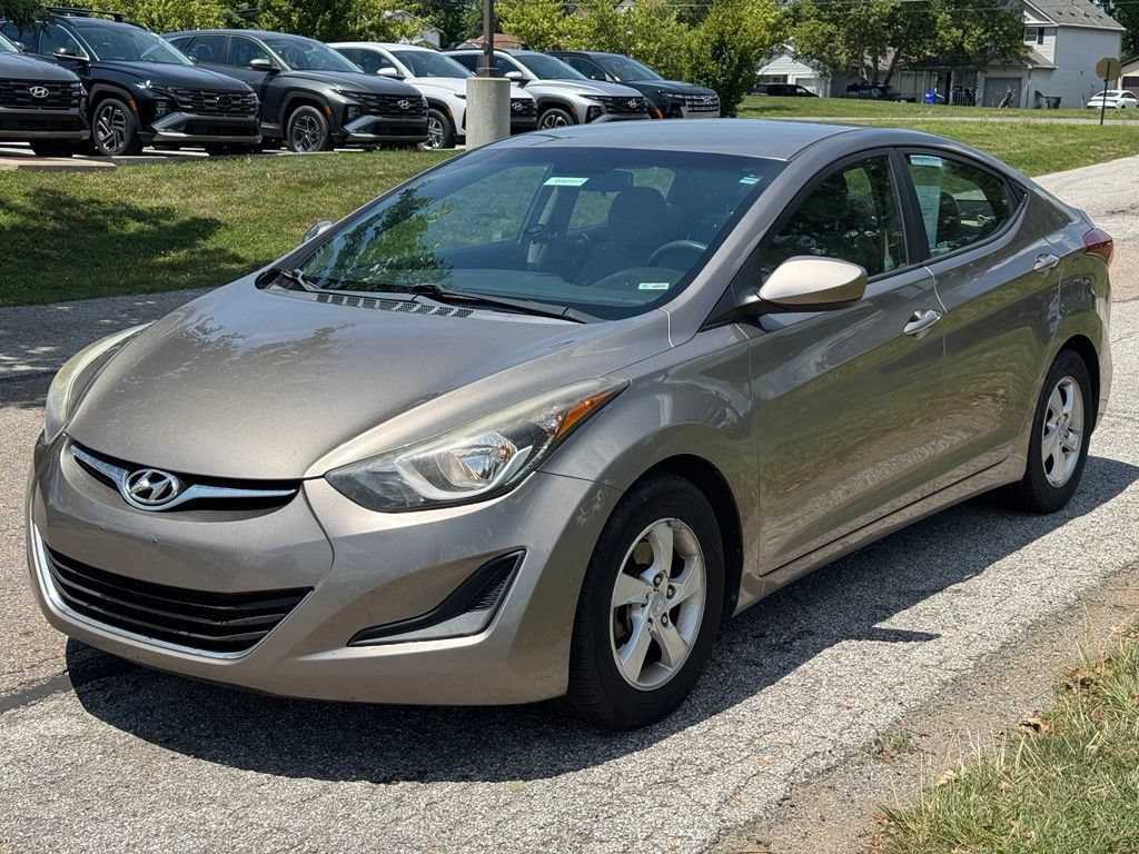 Used 2014 Hyundai Elantra SE FWD image 1