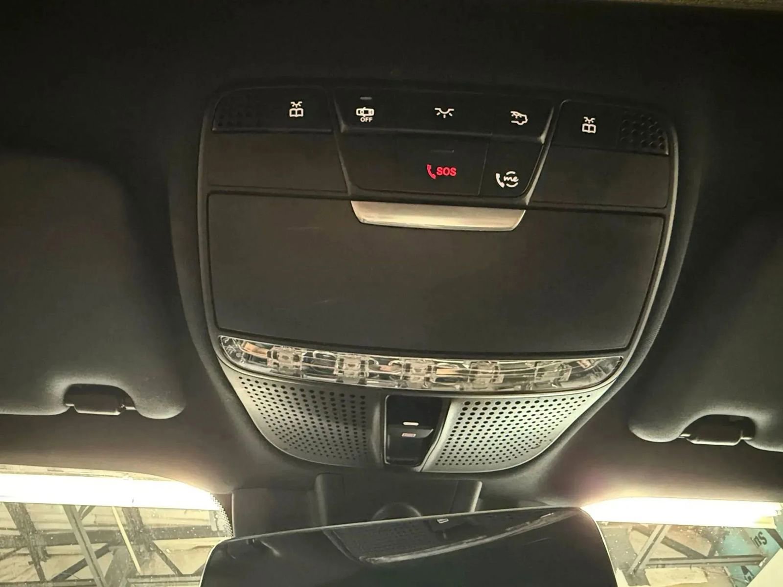 Used 2022 Mercedes-Benz E 350 Sedan w/ AMG Line Exterior image 33