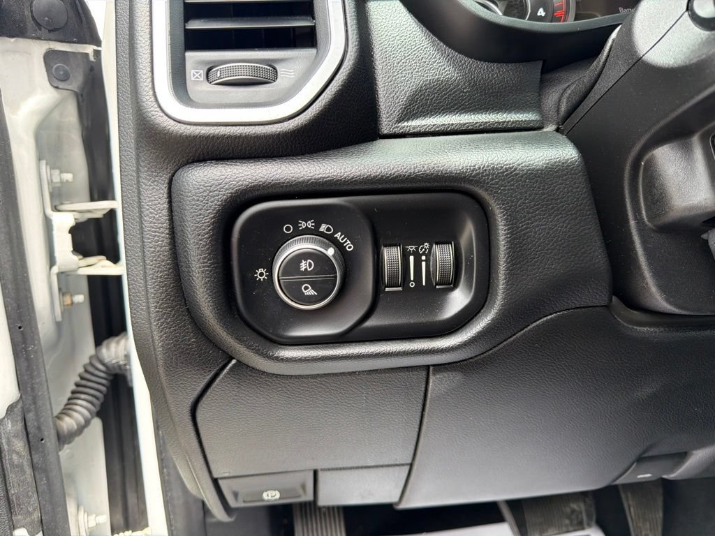 Used 2019 RAM 3500 Big Horn AWD/4WD image 25