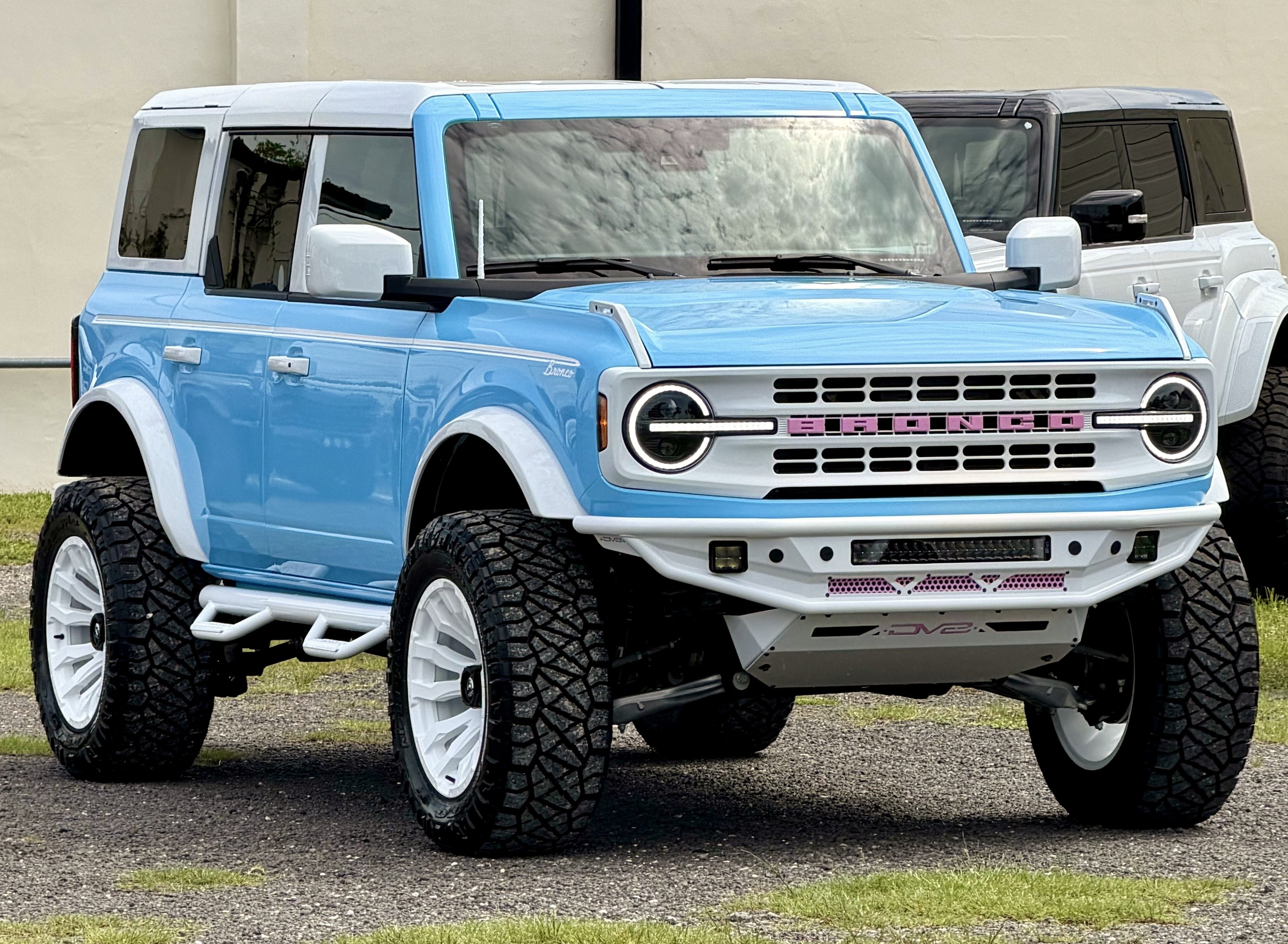 Used 2026 Ford Bronco Outer Banks AWD/4WD image 4