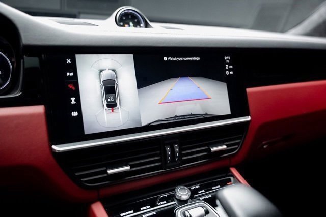 Used 2023 Porsche Cayenne Turbo image 20