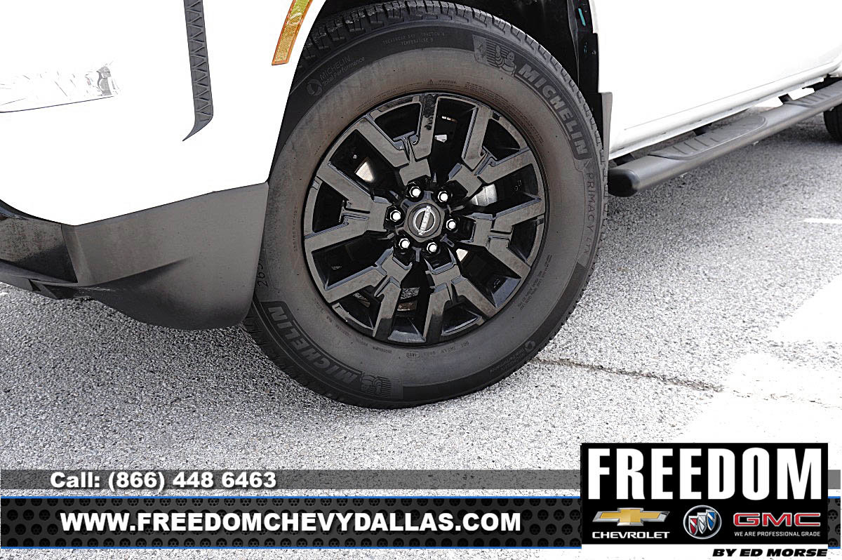 Used 2023 Nissan Frontier SV w/ Midnight Edition Package RWD image 41