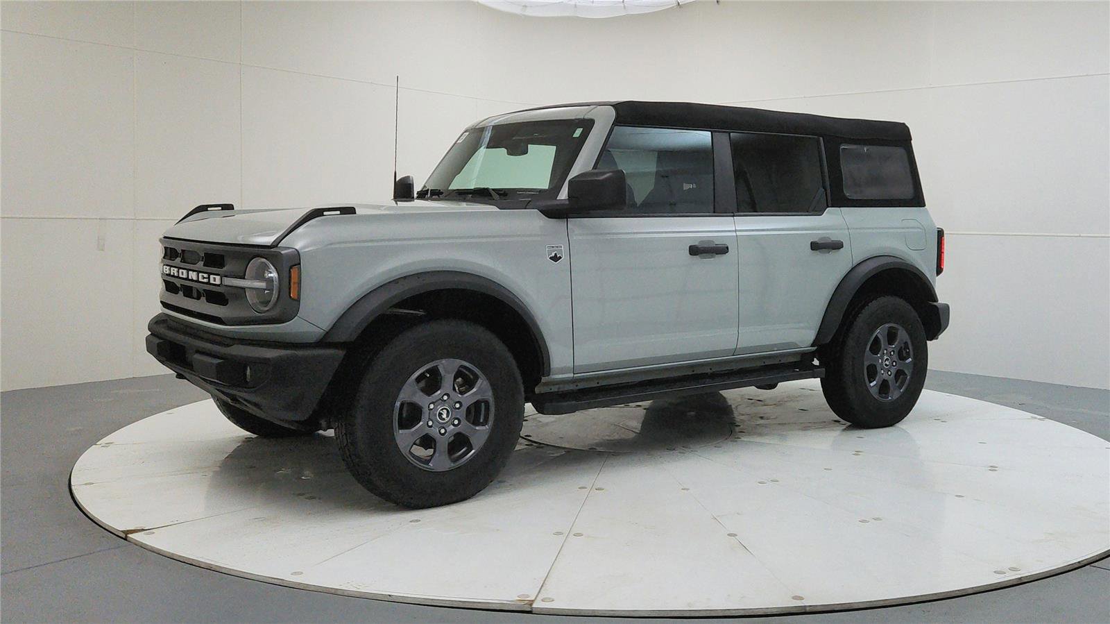 Used 2024 Ford Bronco Big Bend image 4