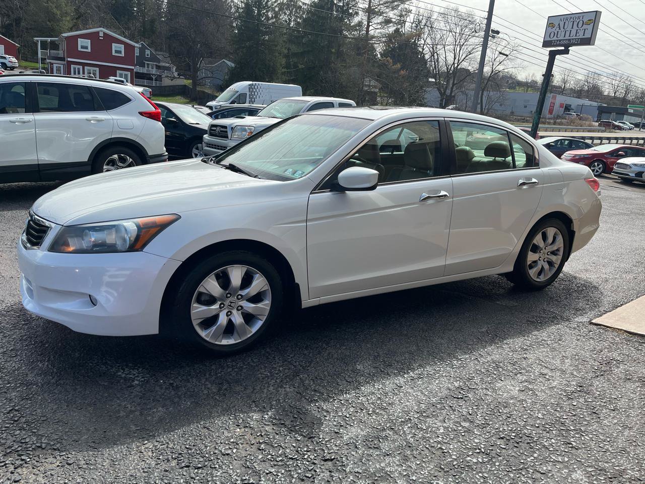 Used 2010 Honda Accord EX-L image 9