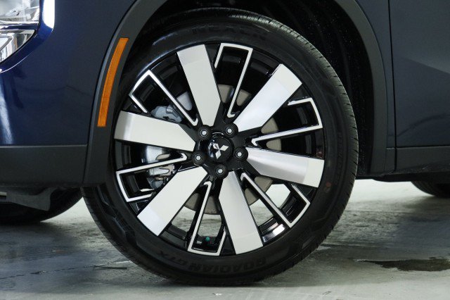 New 2026 Mitsubishi Outlander SE FWD image 3