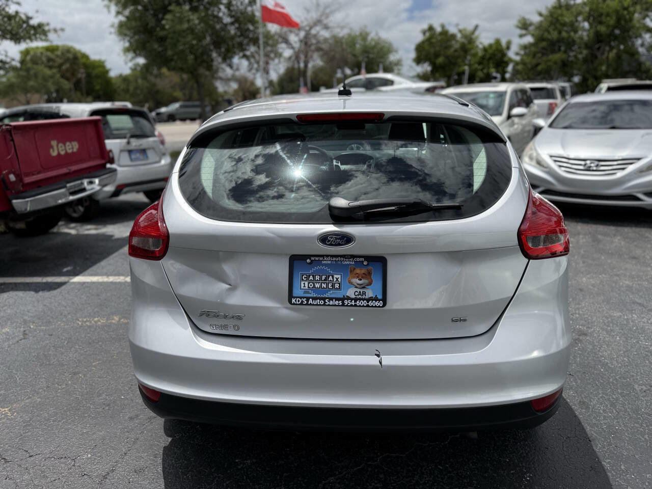 Used 2018 Ford Focus SE FWD image 5