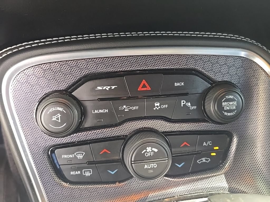 Used 2016 Dodge Challenger SRT w/ Technology Group RWD image 27