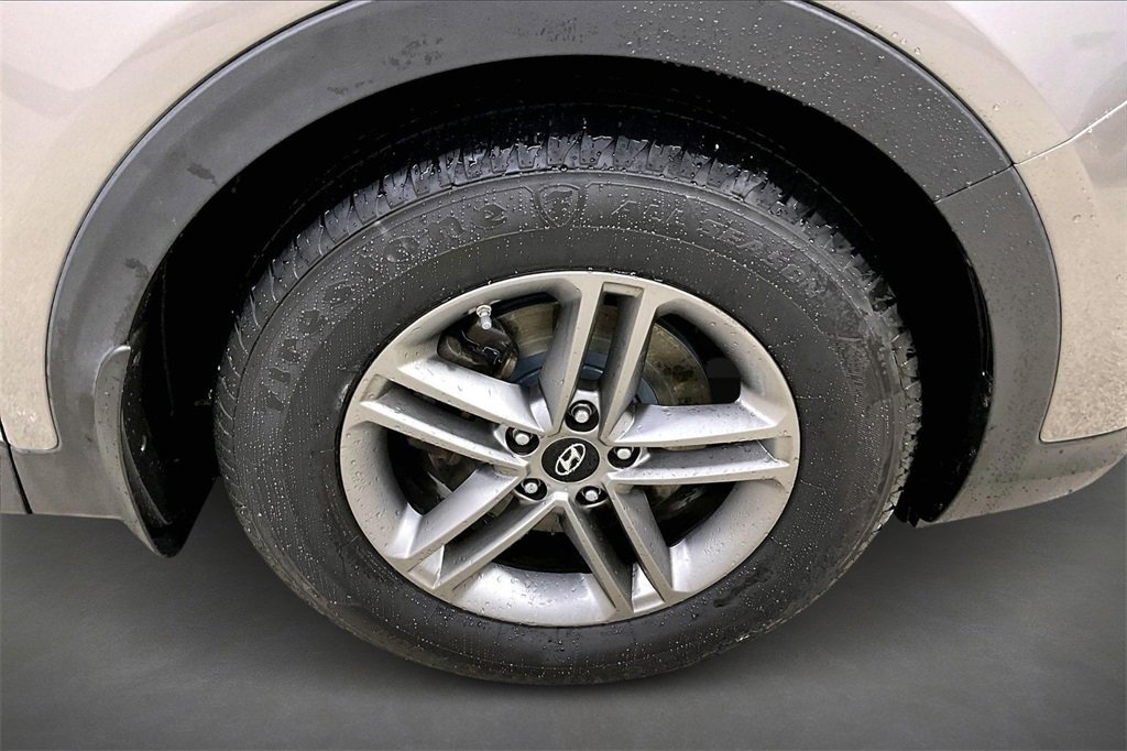 Used 2018 Hyundai Santa Fe Sport w/ 2.4L Value Package 02 image 32