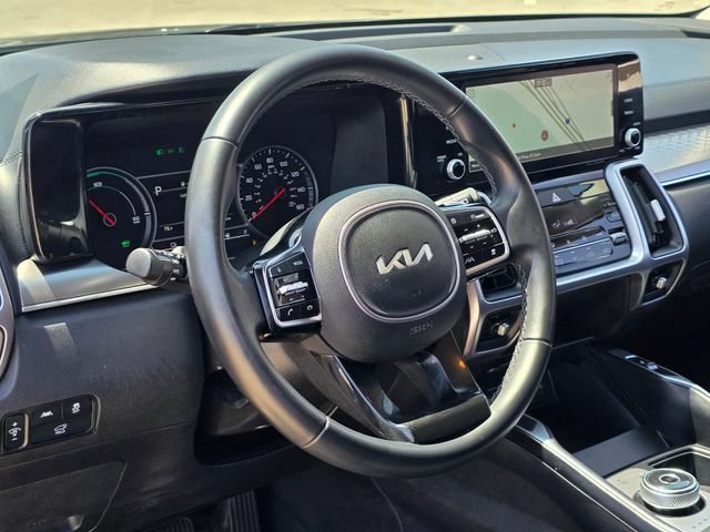 Used 2023 Kia Sorento EX AWD/4WD image 12