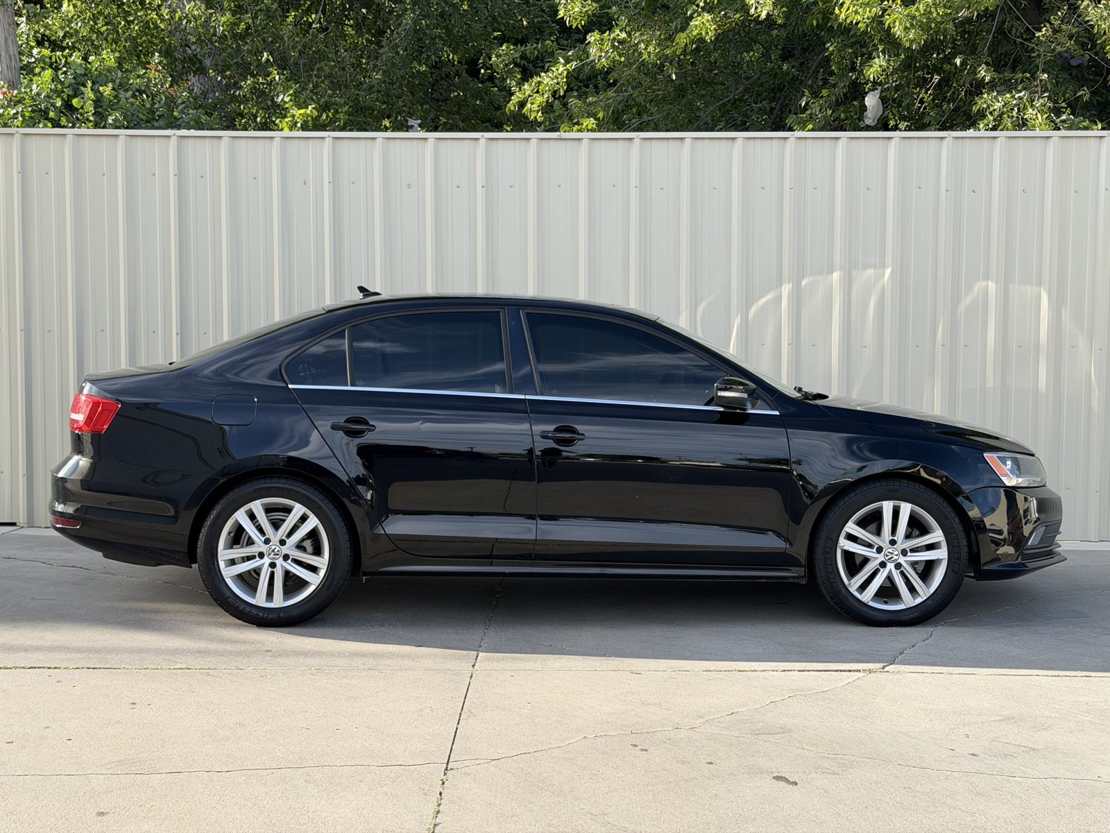 Used 2015 Volkswagen Jetta TDI SEL FWD image 4