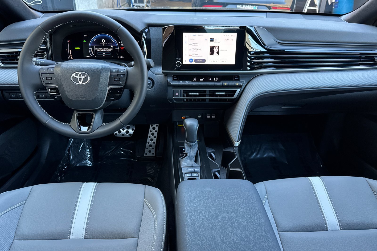Certified 2026 Toyota Camry SE w/ Convenience Package FWD image 18