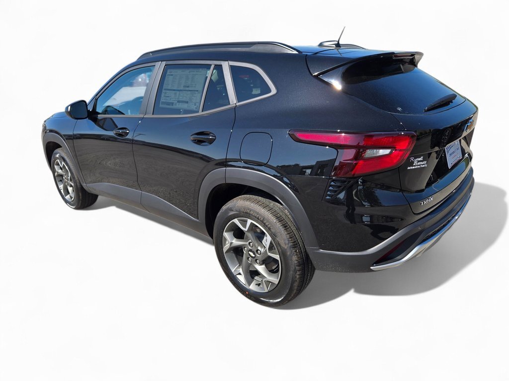 New 2025 Chevrolet Trax LT w/ Driver Confidence Package image 3