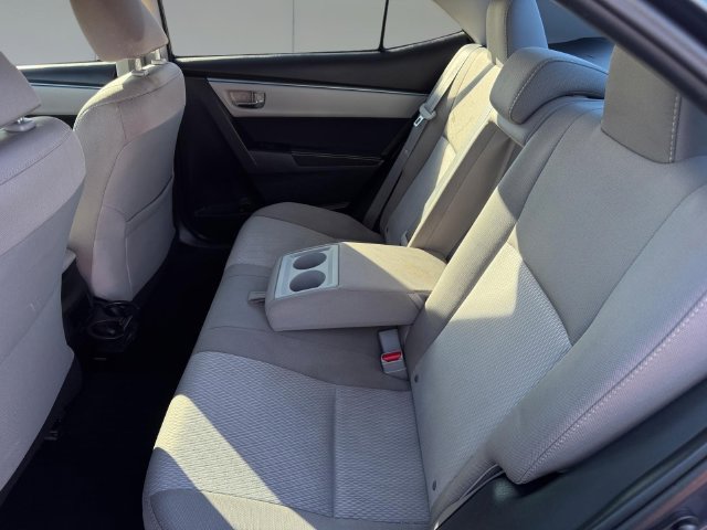 Used 2016 Toyota Corolla LE FWD image 9