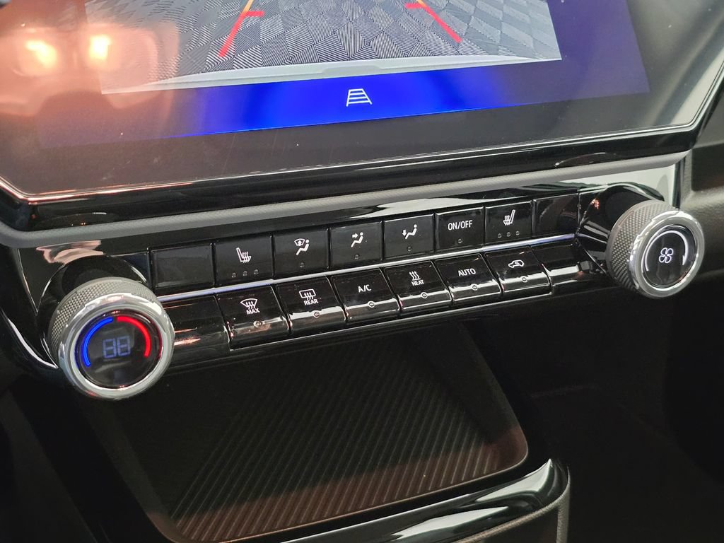 New 2027 Chevrolet Bolt LT w/ Comfort Package FWD image 29