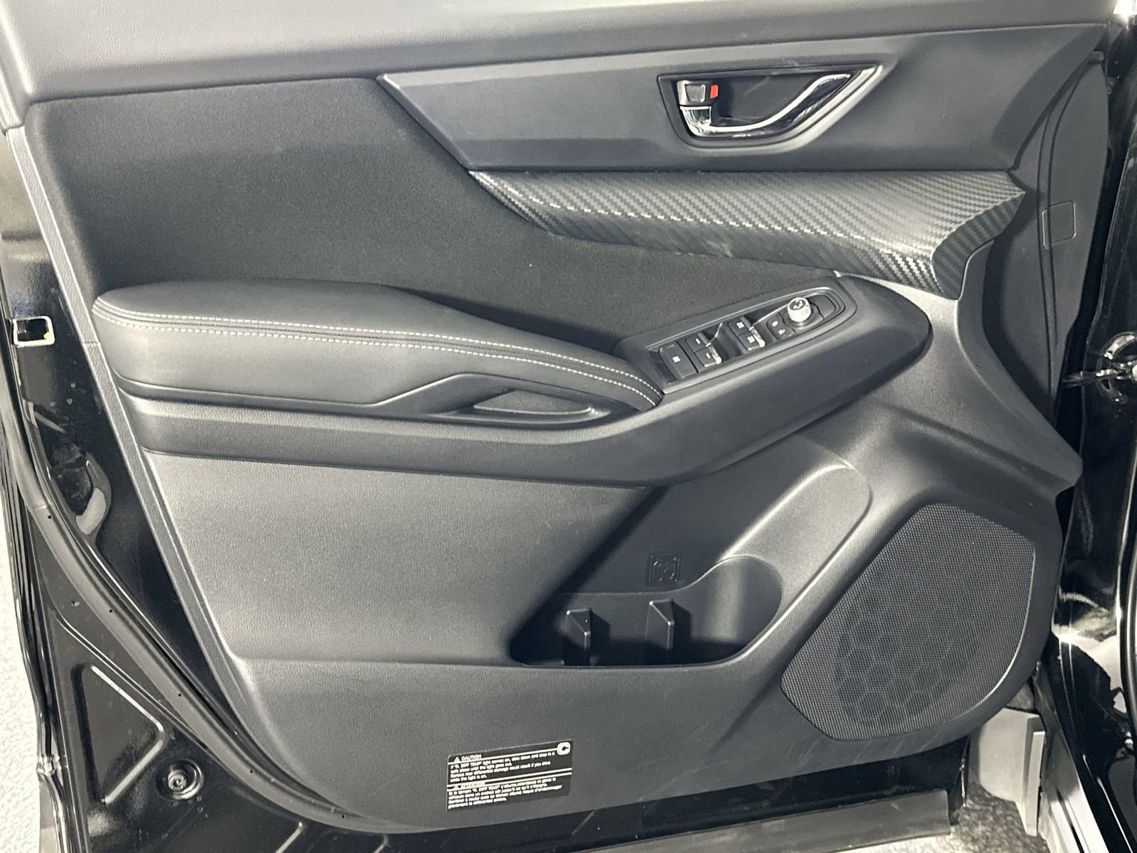 Used 2023 Subaru Ascent Premium image 32