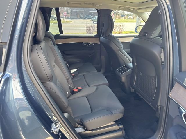 Certified 2025 Volvo XC90 B6 Plus AWD/4WD image 13