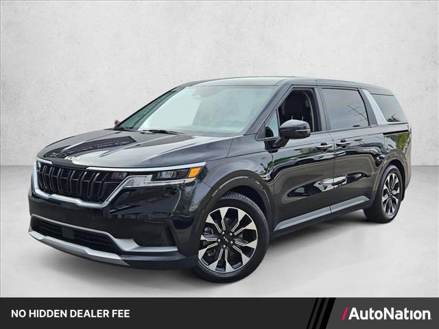 Used 2022 Kia Carnival EX FWD image 1