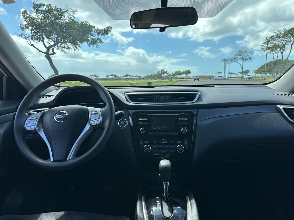 Used 2015 Nissan Rogue SV image 14