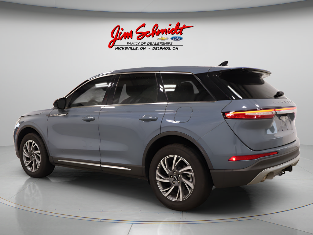 Used 2024 Lincoln Corsair AWD w/ Towing Package image 4