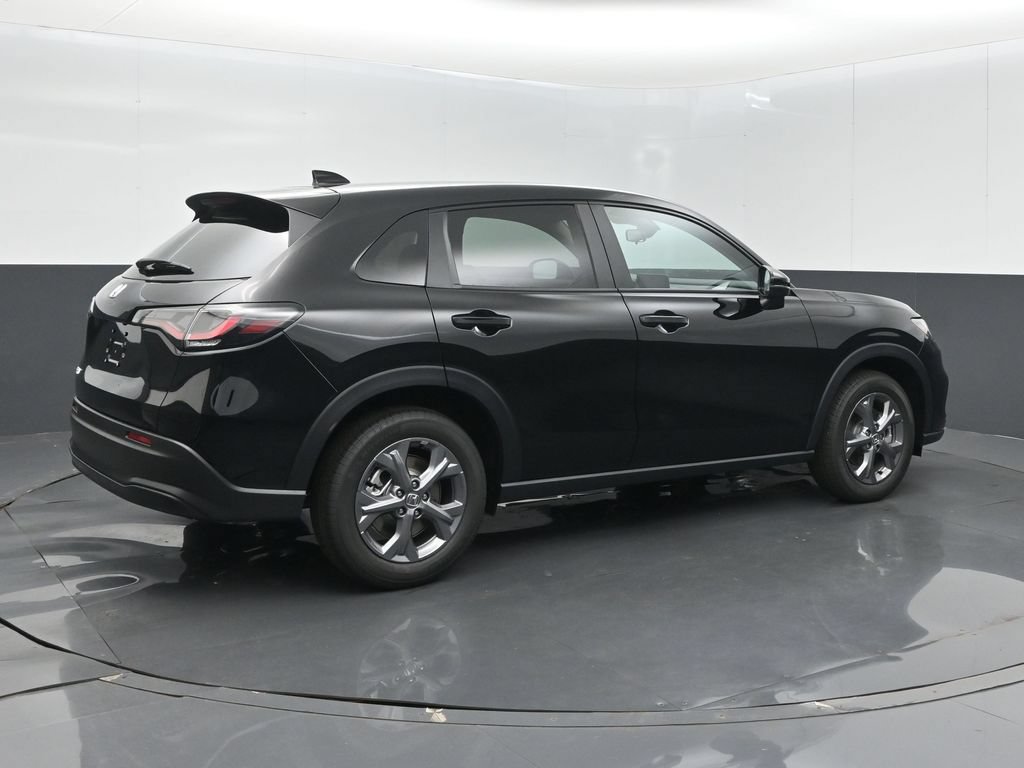 New 2027 Honda HR-V LX image 8
