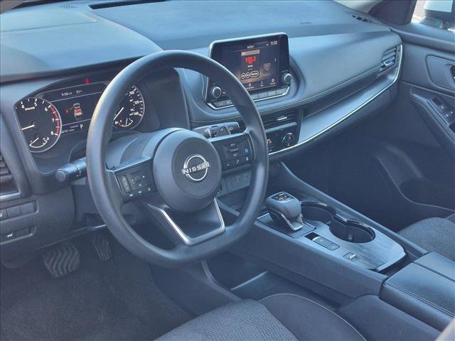 Used 2024 Nissan Rogue SV FWD image 10