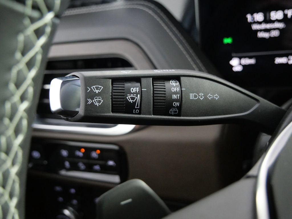 New 2026 GMC Yukon Denali Ultimate AWD/4WD image 32