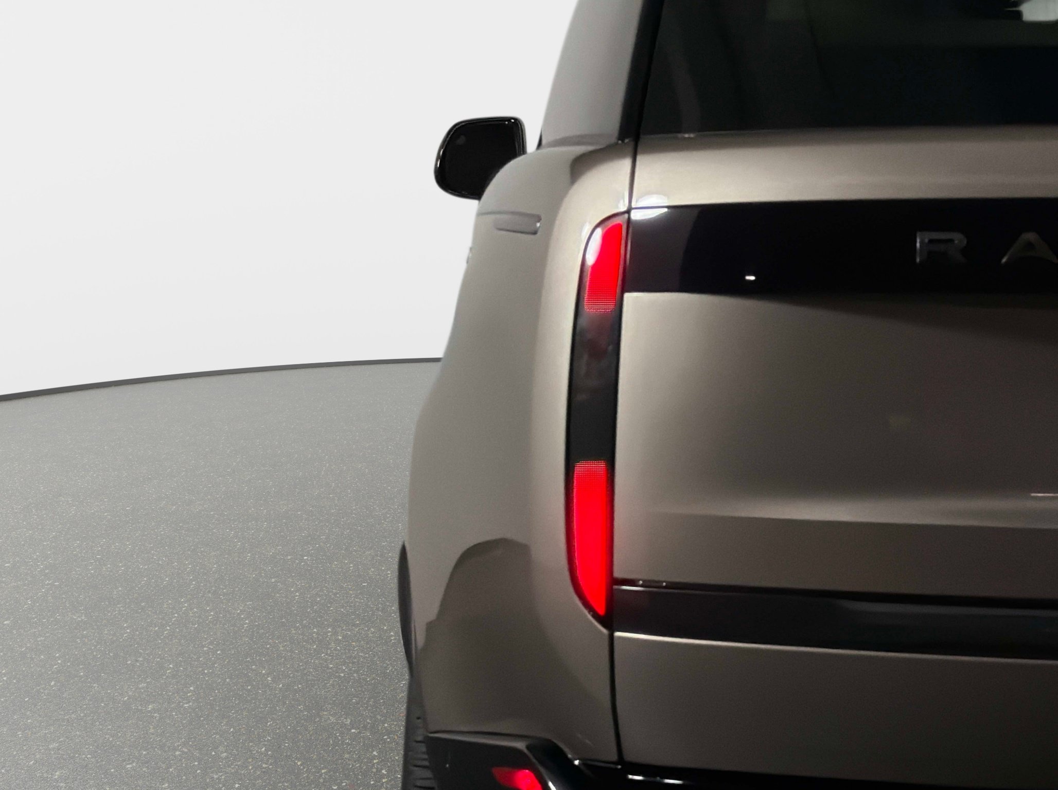 Used 2023 Land Rover Range Rover Autobiography AWD/4WD image 9