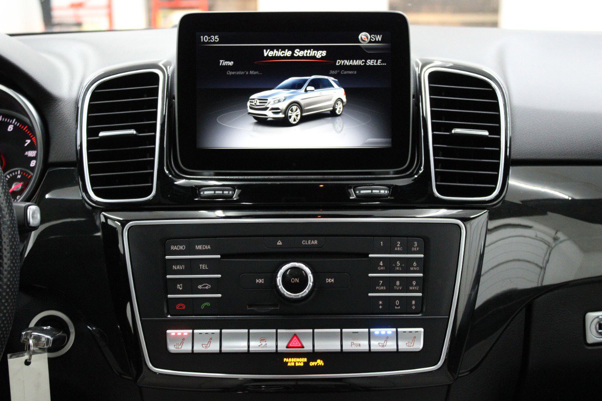 Used 2018 Mercedes-Benz GLE 350 4MATIC image 33