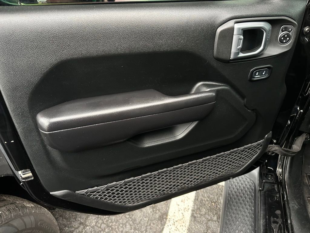 Used 2020 Jeep Gladiator Sport w/ Quick Order Package 24S AWD/4WD image 11