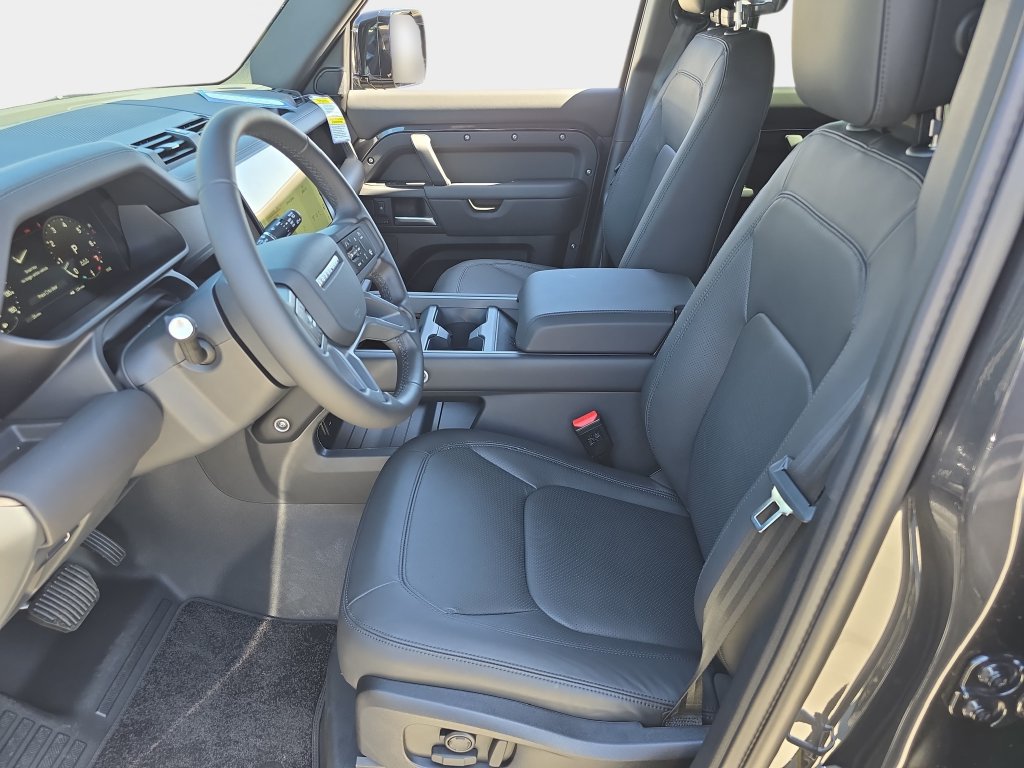 New 2026 Land Rover Defender 110 X-Dynamic SE AWD/4WD image 15