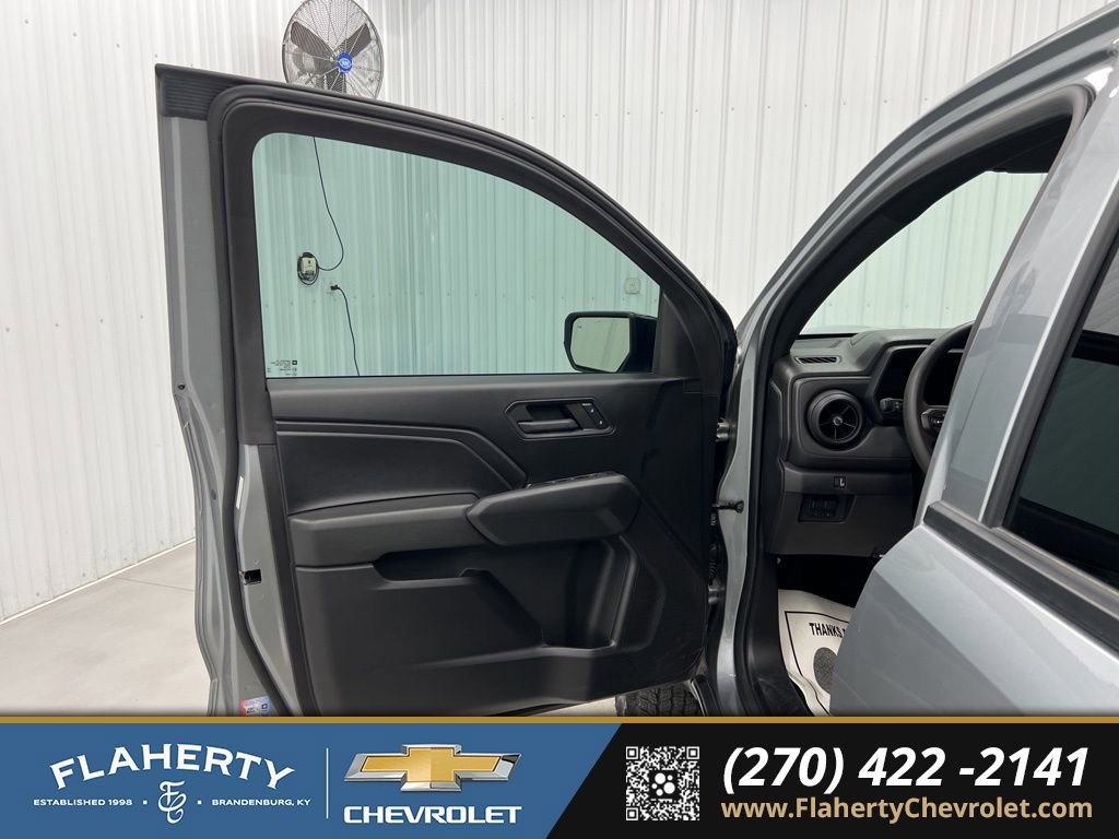 Used 2024 Chevrolet Colorado Trail Boss w/ Technology Package image 8