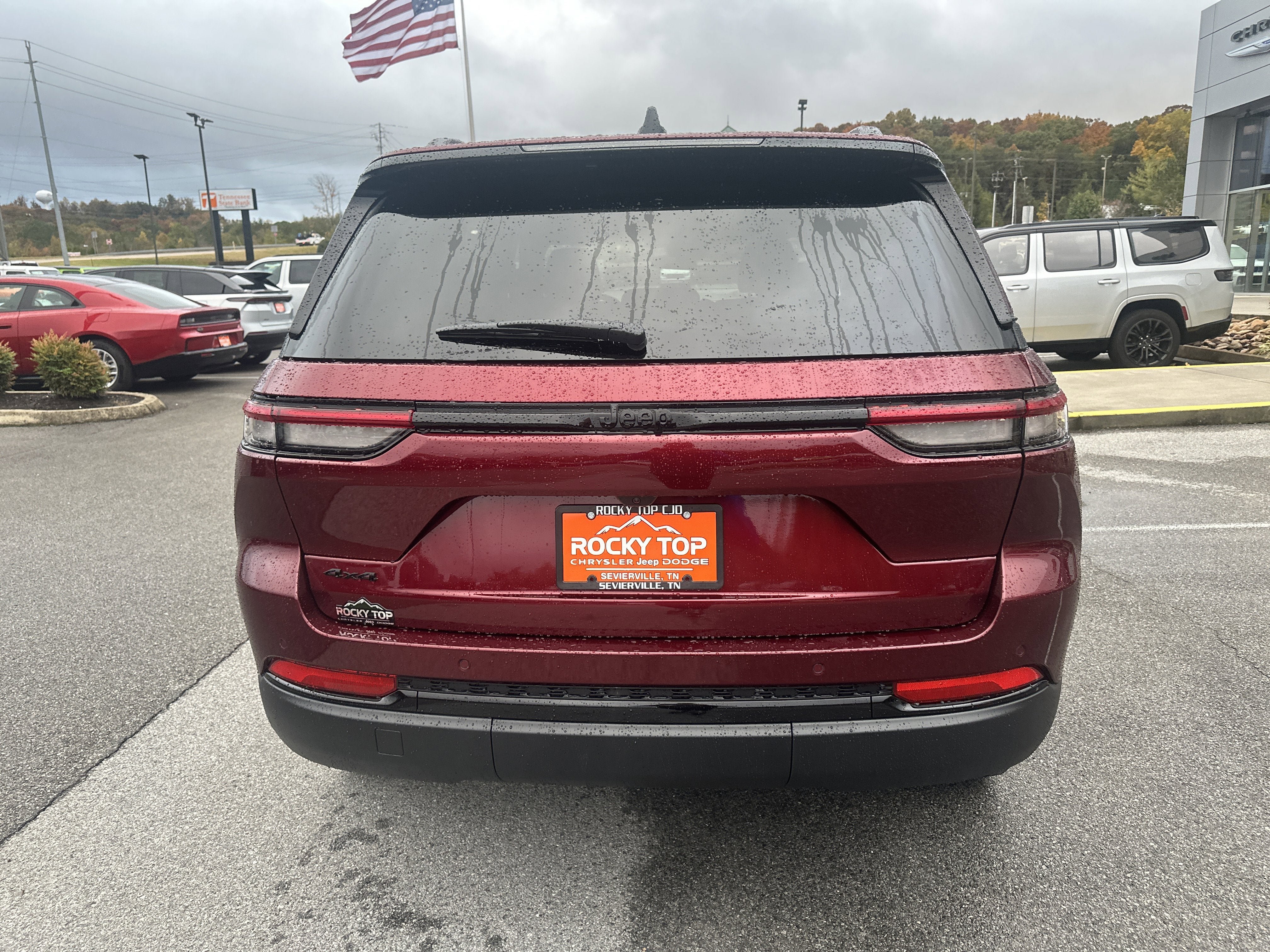 New 2025 Jeep Grand Cherokee Altitude AWD/4WD image 8