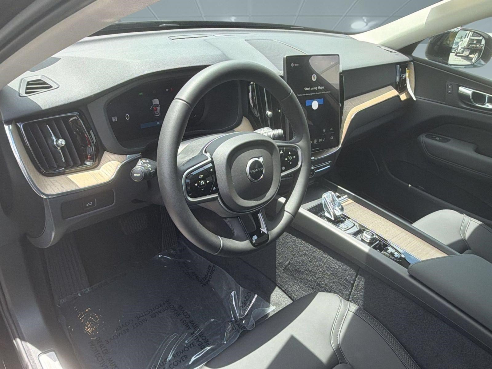 New 2026 Volvo XC60 B5 Plus AWD/4WD image 4