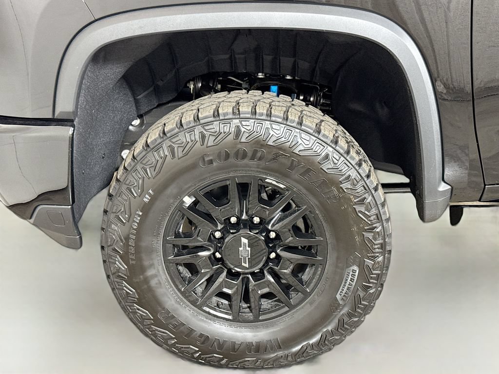 New 2026 Chevrolet Silverado 2500 ZR2 w/ LPO, Dark Essentials Package AWD/4WD image 19