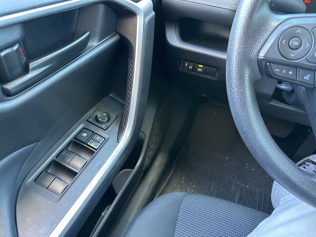 Used 2025 Toyota RAV4 LE image 18