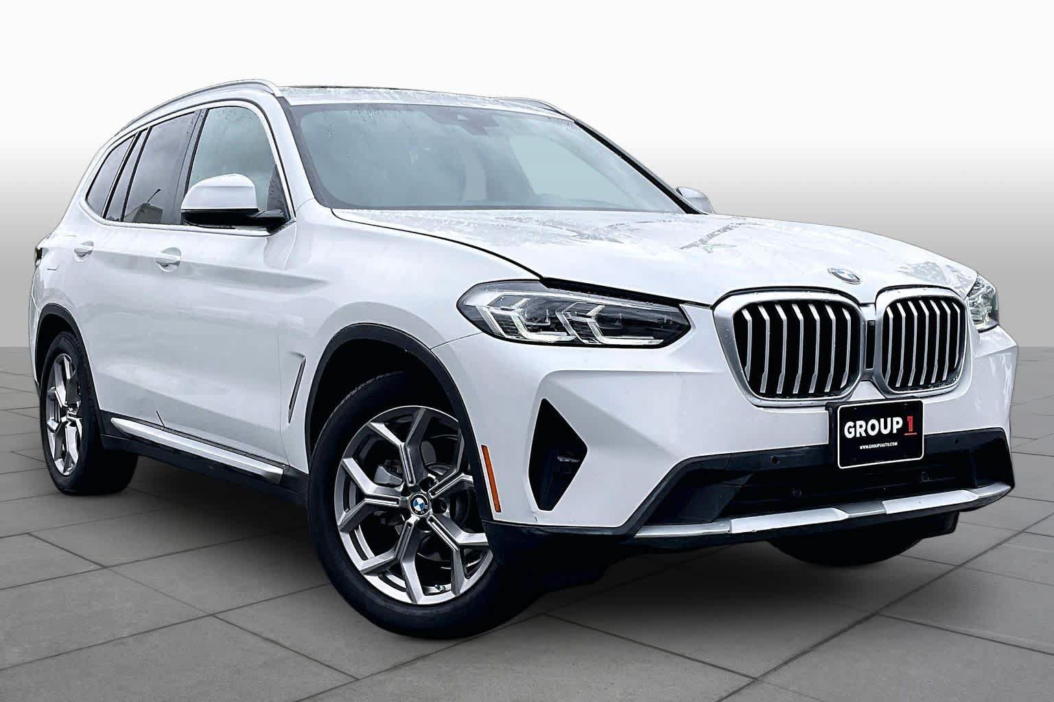Used 2022 BMW X3 xDrive30i w/ Premium Package 2 AWD/4WD image 2