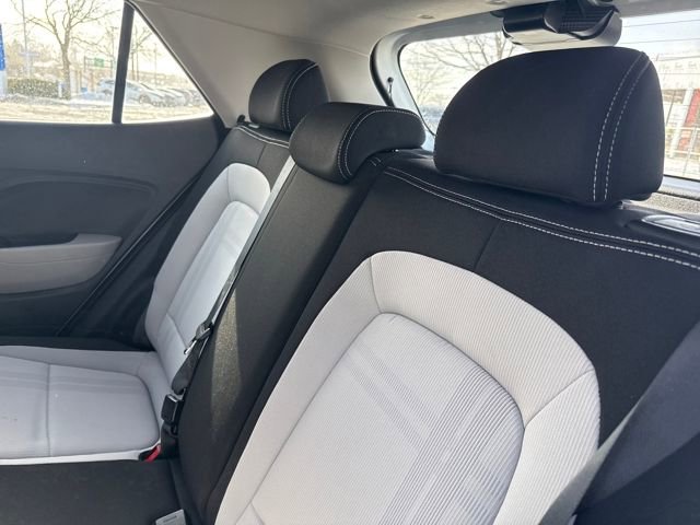 Certified 2023 Hyundai Venue SEL image 19